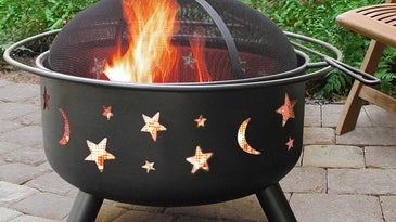 Backyard fire pits to help you transition from summer to fall
