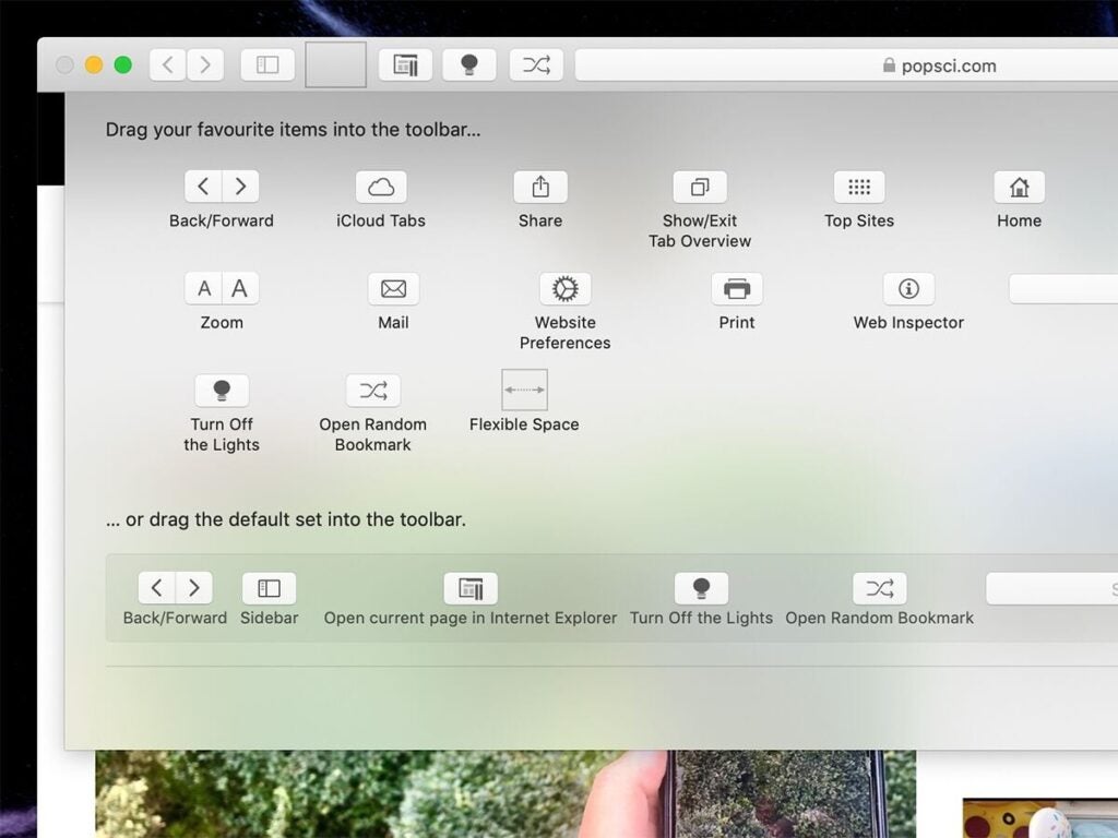 The View menu for Safari, which allows you to customize Apple's default web browser.