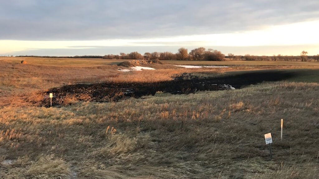 Oil spilling from Keystone pipeline in North Dakota