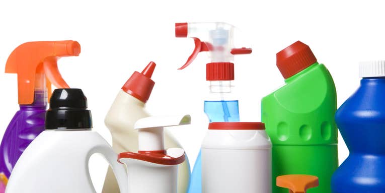 Why you shouldn’t mix cleaning supplies, even if it looks cool