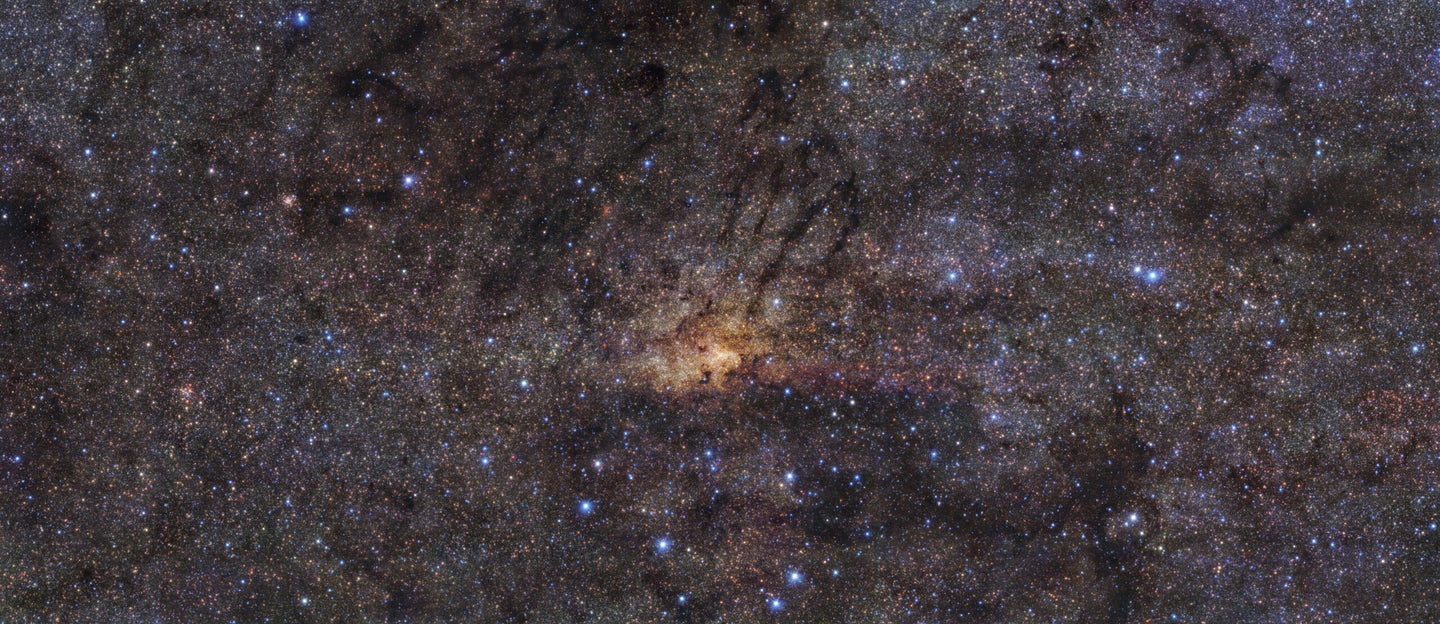 an image of stars in the center of hte milky way captured by ESO astronomers