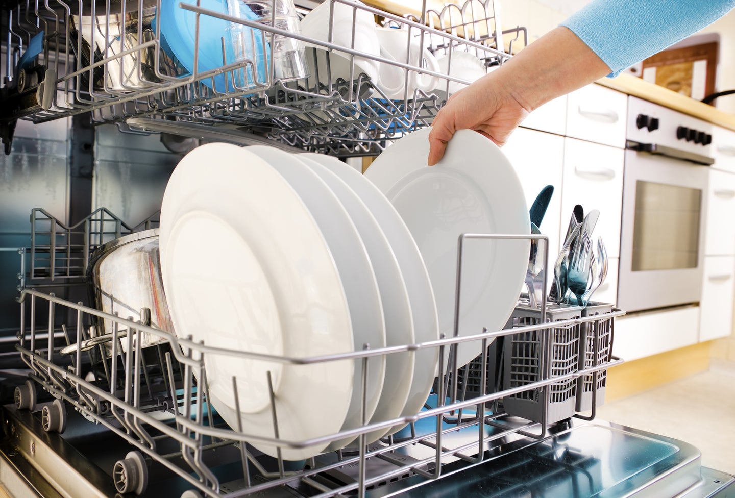 Hand loading dishwasher