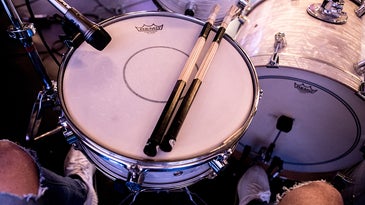 drum set with microphone