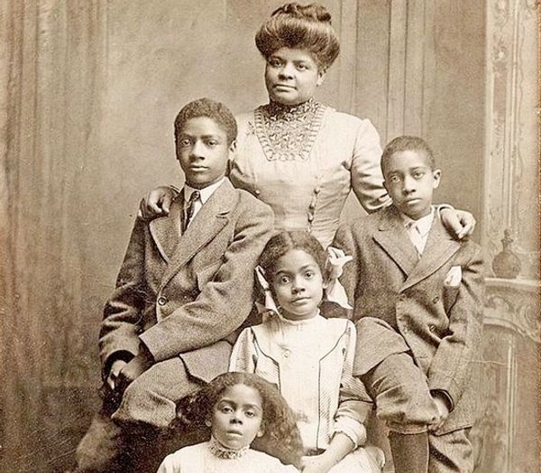 Ida B. Wells, seen here with her four children, led an investigative series on lynchings in Southern states during the 1890s.