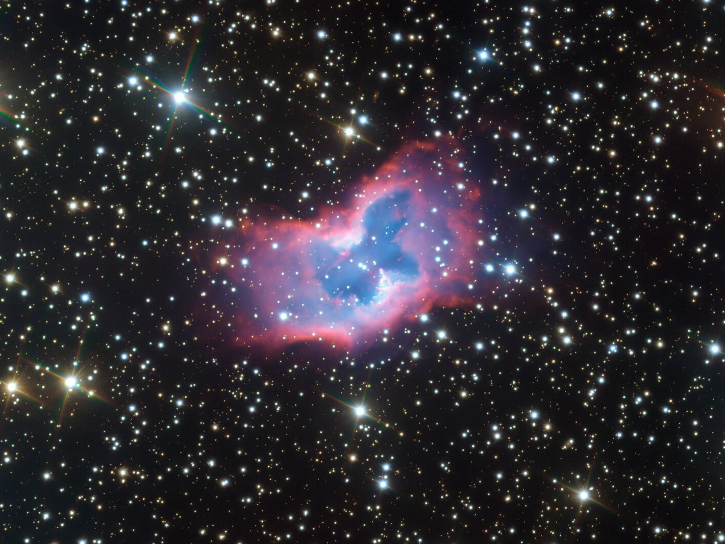 This highly detailed image of the fantastic NGC 2899 planetary nebula was captured using the FORS instrument on ESO’s Very Large Telescope in northern Chile.