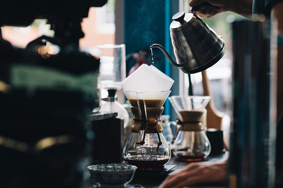 person making coffee in Chemex