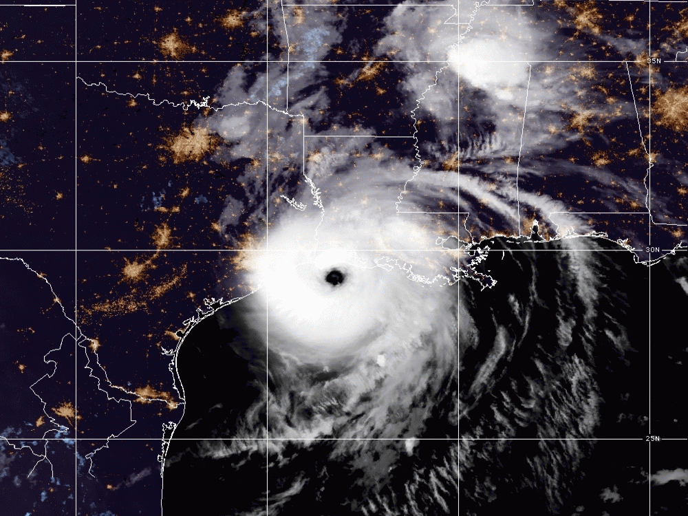 hurricane laura satellite image
