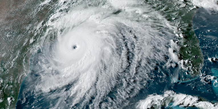 How hurricanes like Laura get so strong
