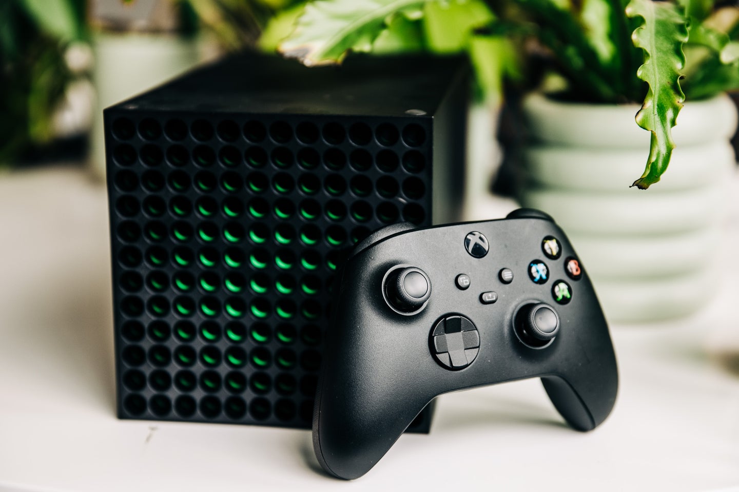 The Xbox Series X offers killer gaming—if your TV can handle it