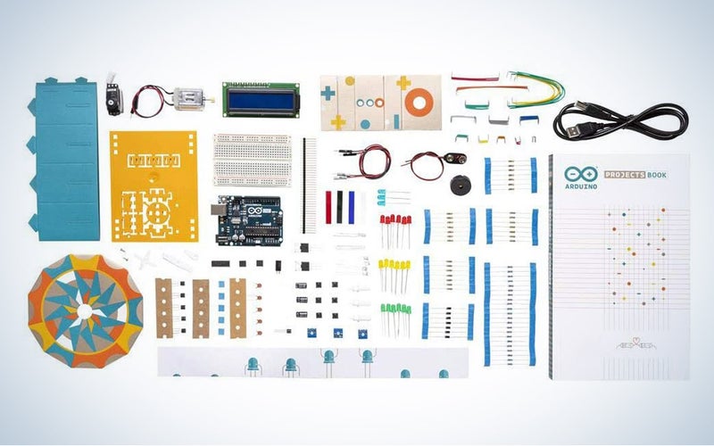 The Official Arduino Starter Kit is our pick for the best overall Arduino starter kit.