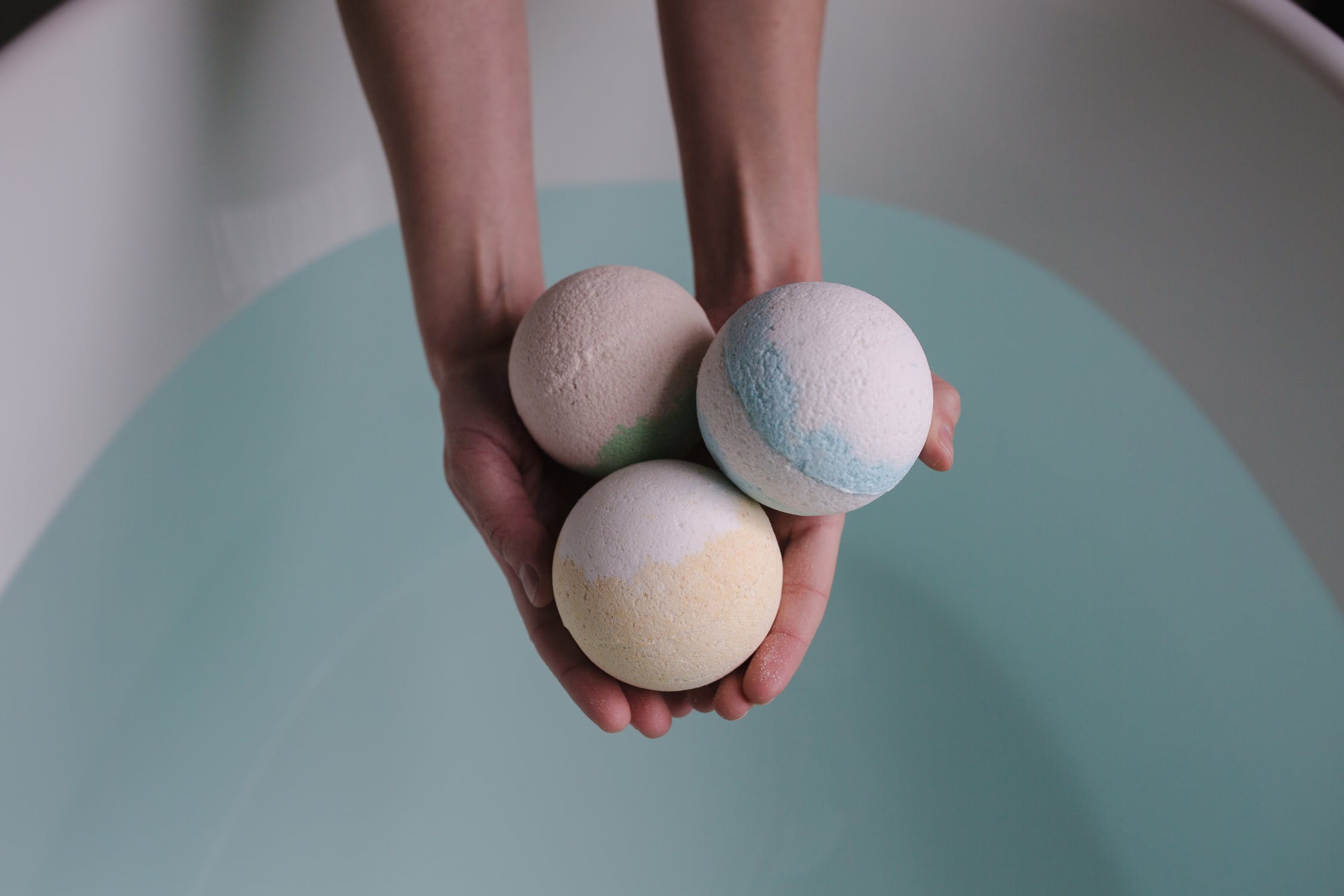 How to make your own bath bombs