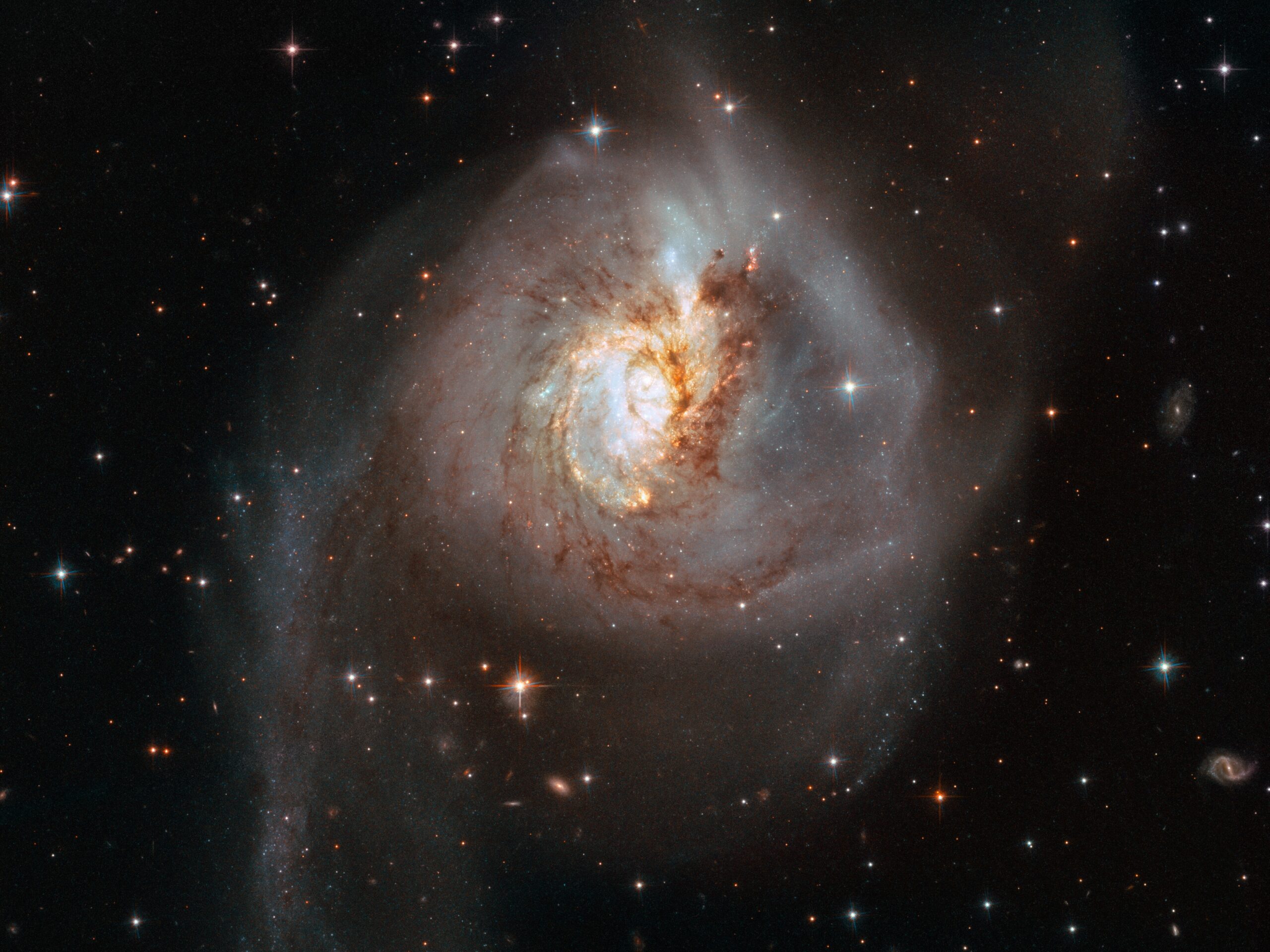 Interacting galaxies seen among stars through a telescope
