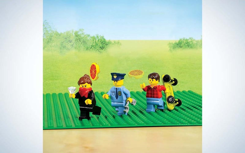 El Klutz Lego Build Your Own Movie Activity Kit es uno de los mejores regalos científicos para niños.