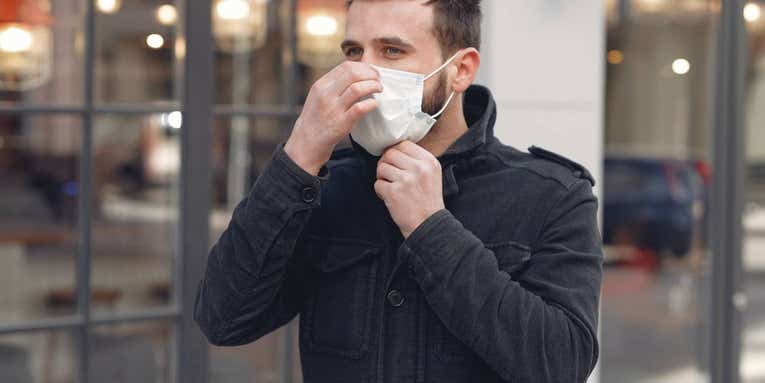 5 must-know tips for safely wearing a mask over facial hair