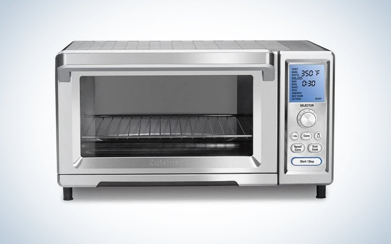 A product photo of the Cuisinart TOB-260n1 Chefâs Convection Toaster Oven