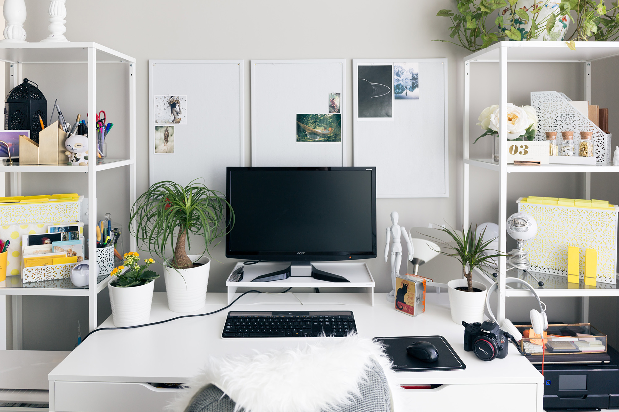 10 Modern Office Supplies to Up Your Desk Game