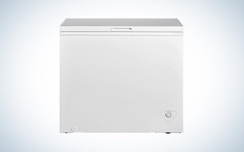 white Midea freezer for outdoors or garage