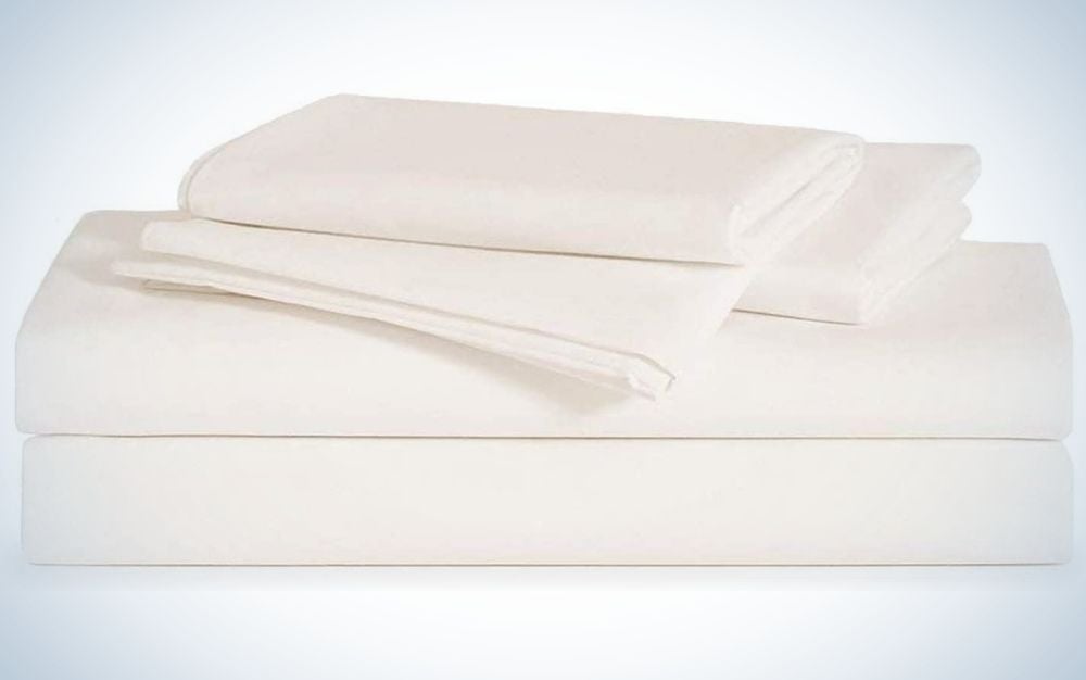 Brooklinen Linen Core Sheet Set makes the best linen sheets.