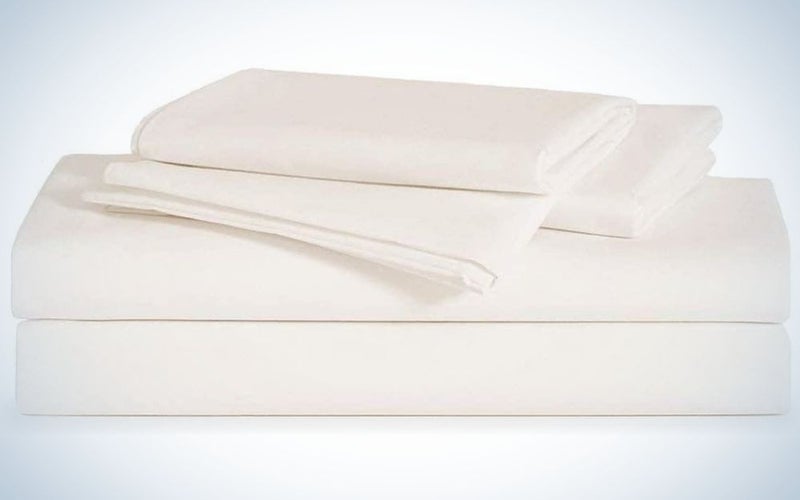 Brooklinen Linen Core Sheet Set makes the best linen sheets.
