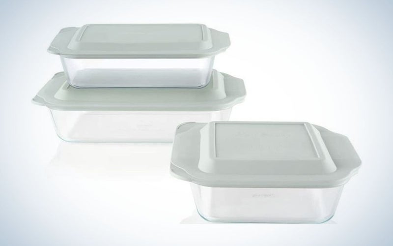 The Pyrex Deep Baking Dish set has the best glass baking dishes.
