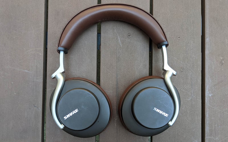 Shure Aonic 50 headphones outer cups