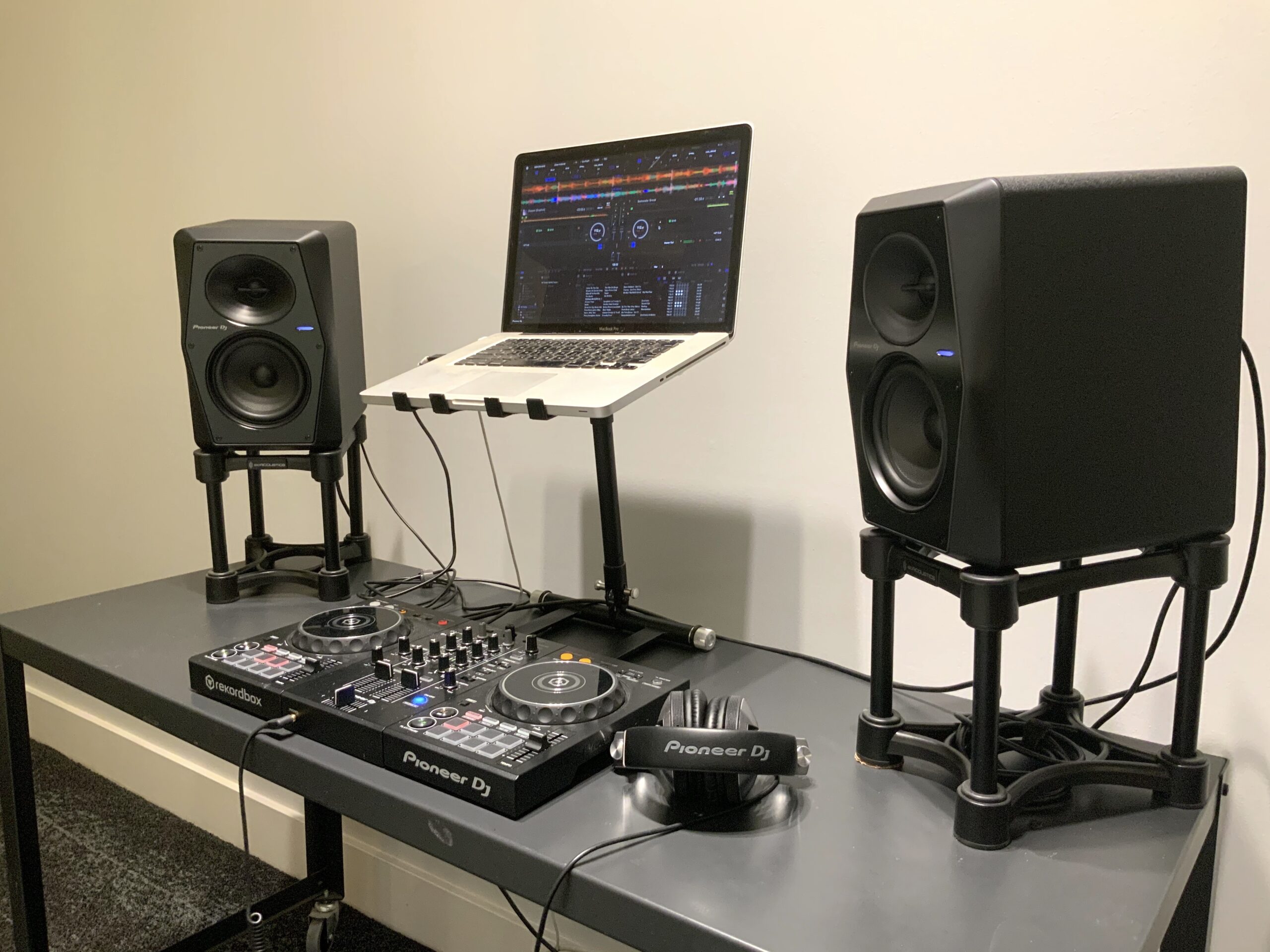 The Pioneer DJ VM-50 studio monitors fit in perfectly with a digital DJ's laptop and controller
