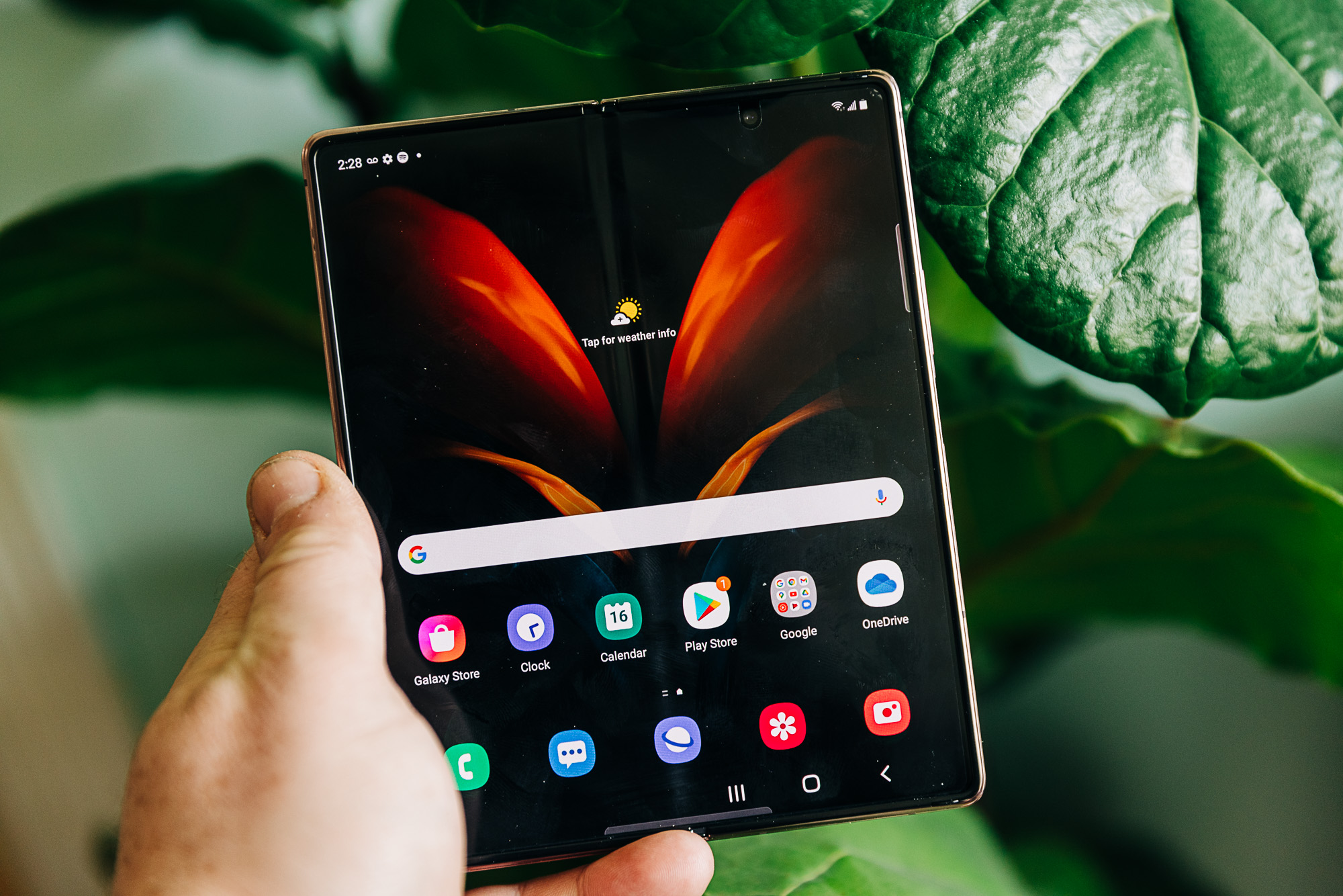 Samsung Galaxy Z fold 4 review: The best folding phone gets a tiny spec  upgrade for 2022