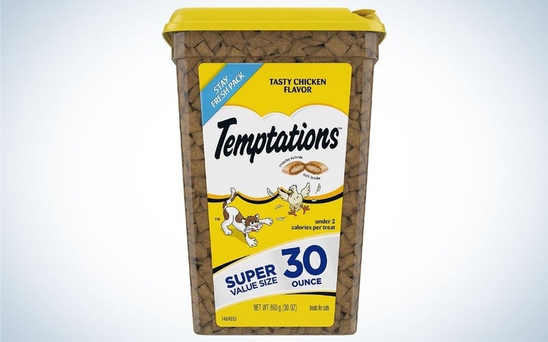 The Temptations Classic Crunchy and Soft Cat Treats are the best cat treats.