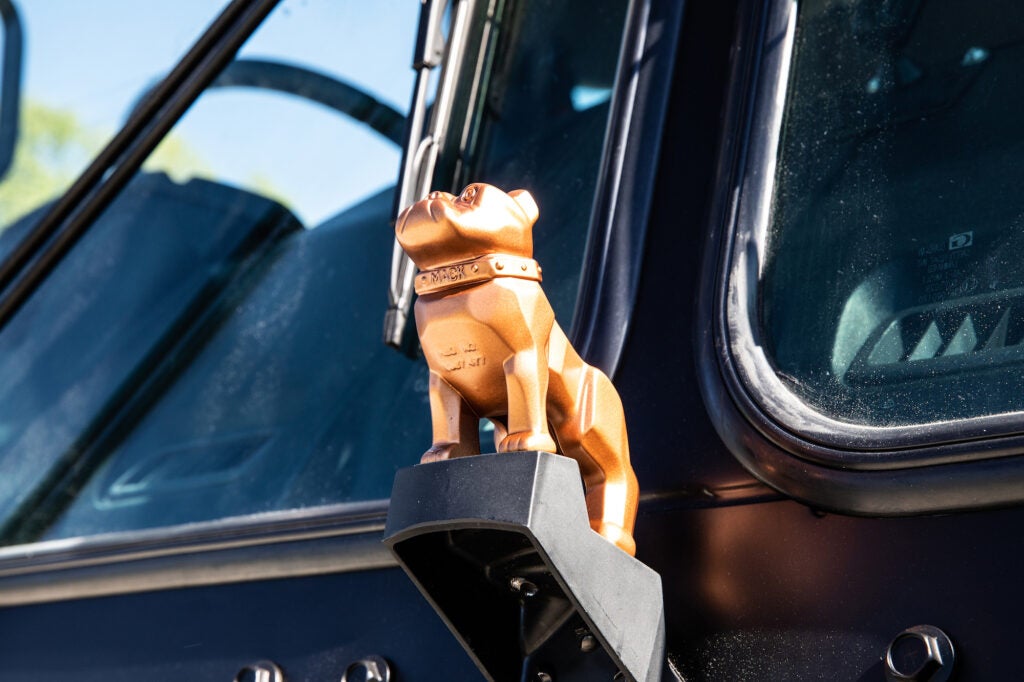 The bulldog on the front has a copper color, to represent electricity.