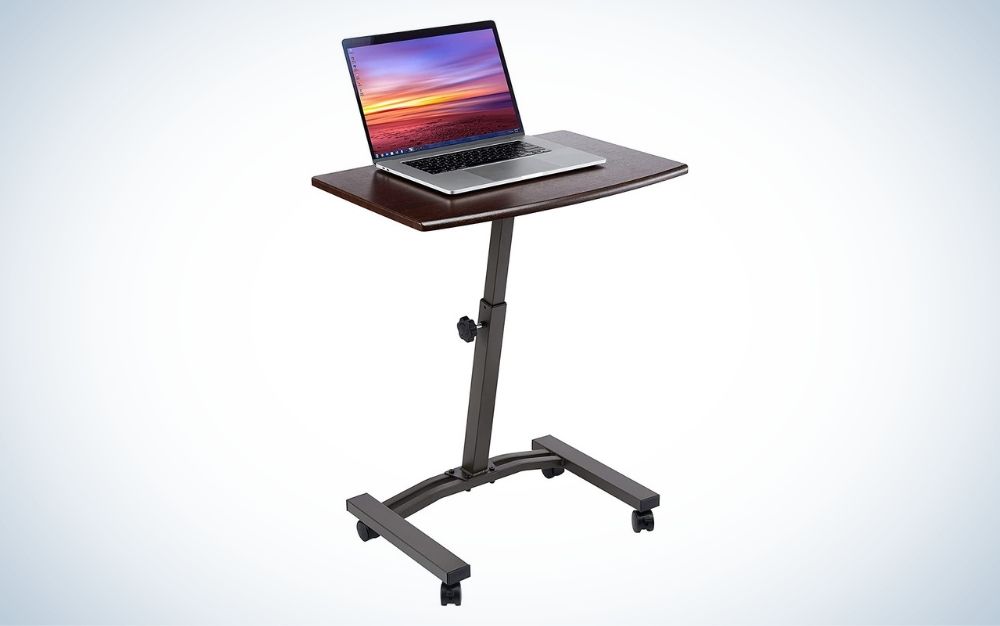 https://www.popsci.com/uploads/2021/10/11/seville-classics-height-adjustable-laptop-desk-best-rolling.jpg?auto=webp&width=800&crop=16:10,offset-x50