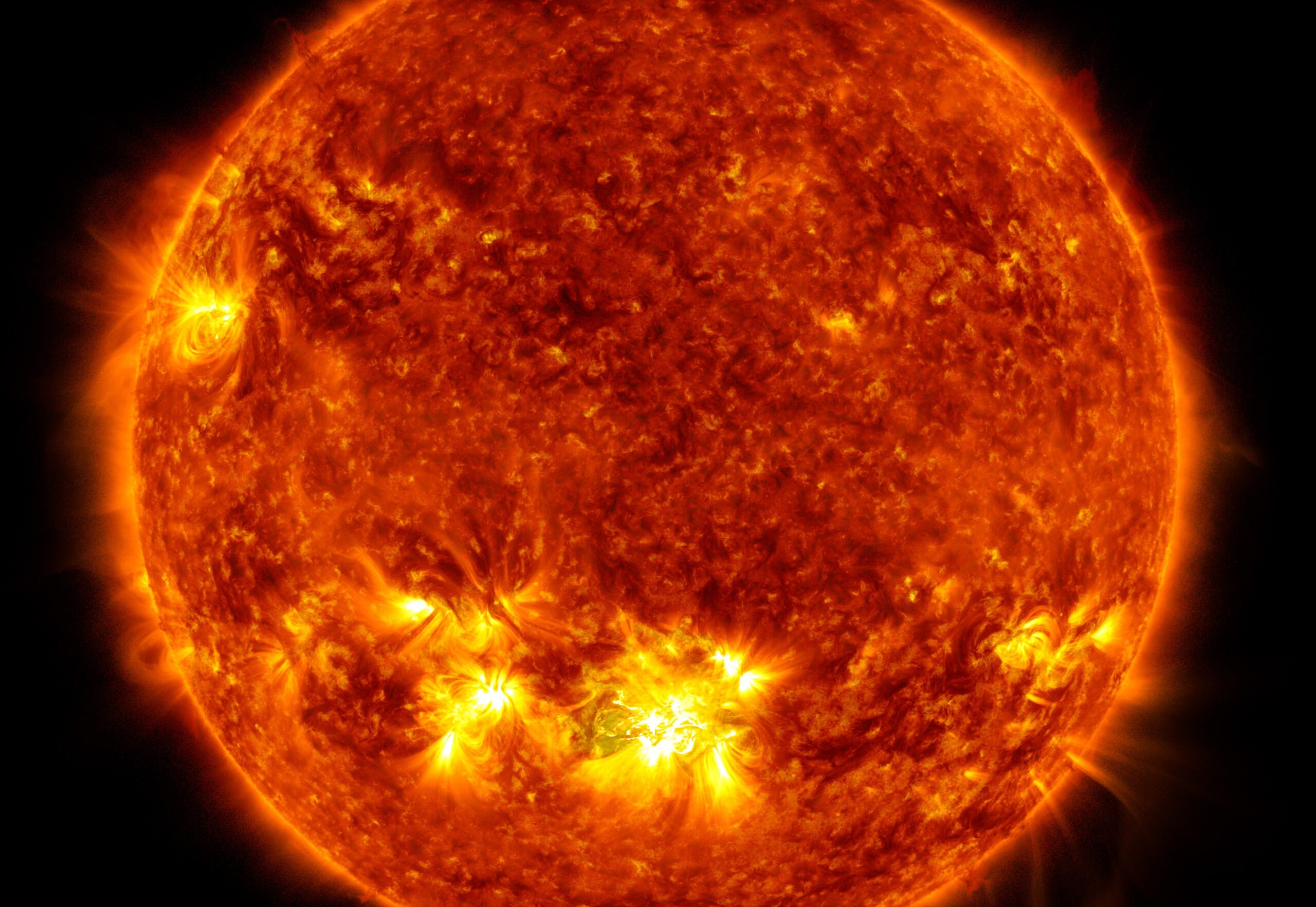The Sun just put out a pretty strong solar flare Popular Science