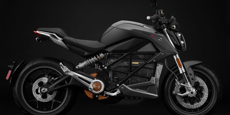 This sleek electric motorcycle uses new battery tech for longer rides