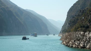 Ships and scenery on the Yangtze river in China