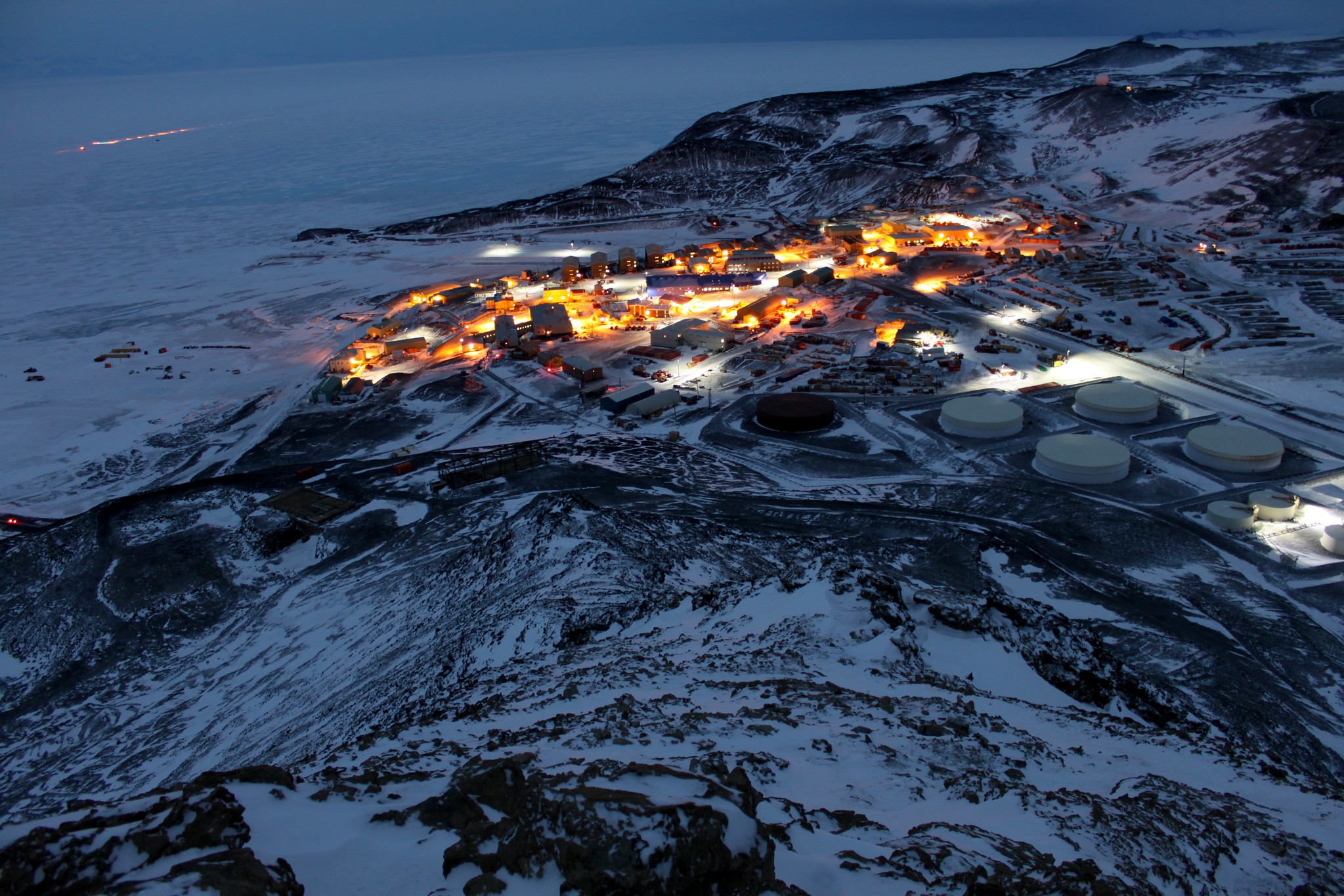 Why researchers want to bring fast internet to Antarctica