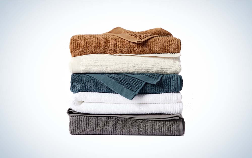 Coyuchi Temescal Organic Towels made our sustainable gift guide as a top pick for new homeowners.