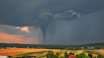 Why it’s so difficult to forecast a tornado’s path