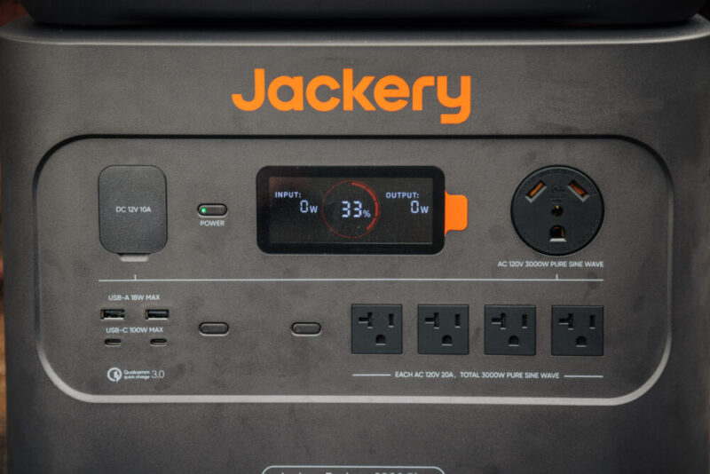 Save up to $500 on Jackery power stations at Amazon