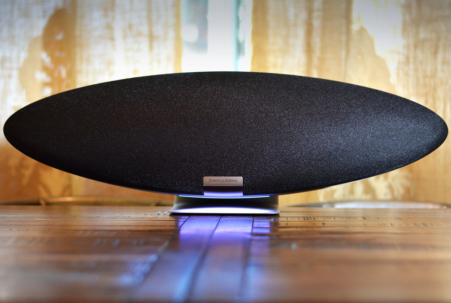 Bowers and Wilkins speaker with down-firing LED light