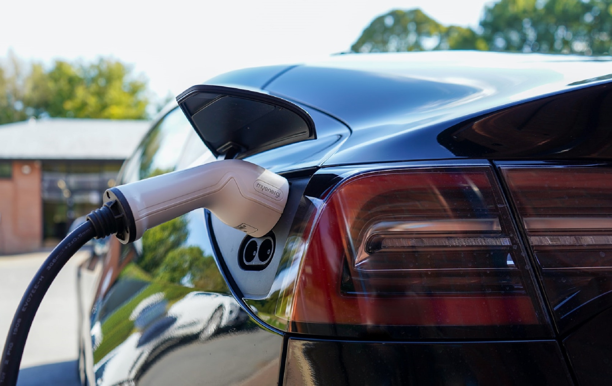 EV charging stations need repairs—but who’s going to foot the bill?