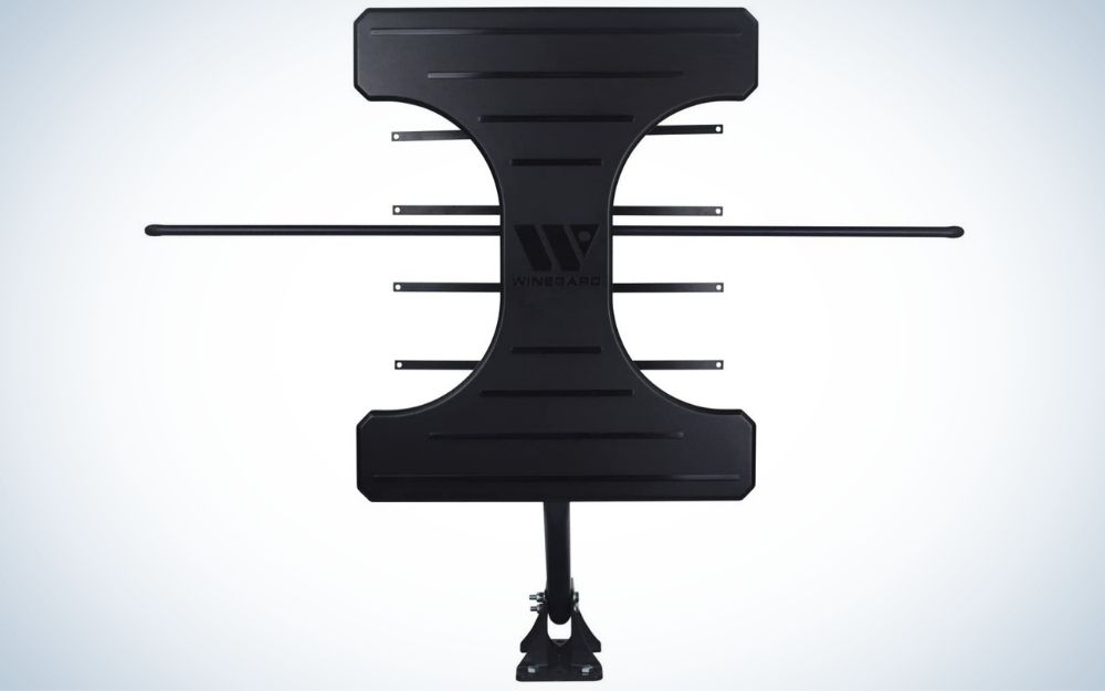 Winegard Elite 7550 is the best small outdoor TV antenna.