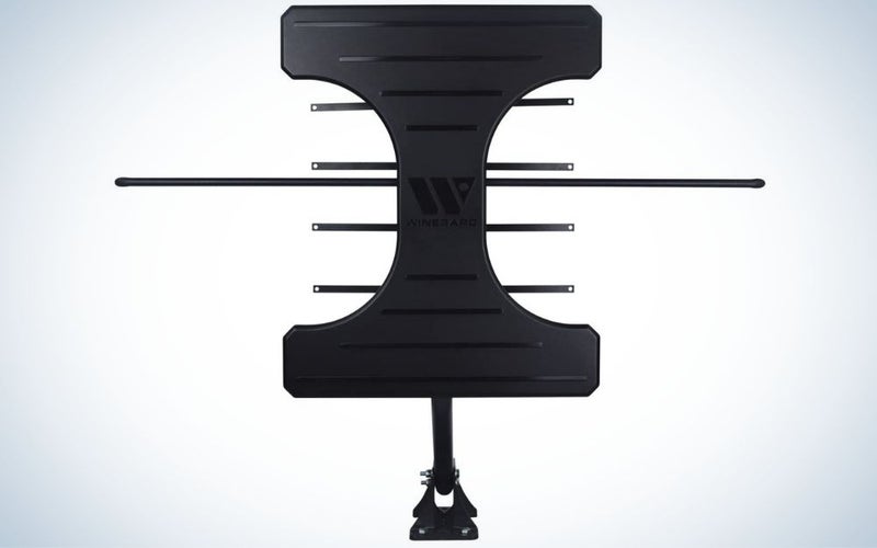 Winegard Elite 7550 is the best small outdoor TV antenna.