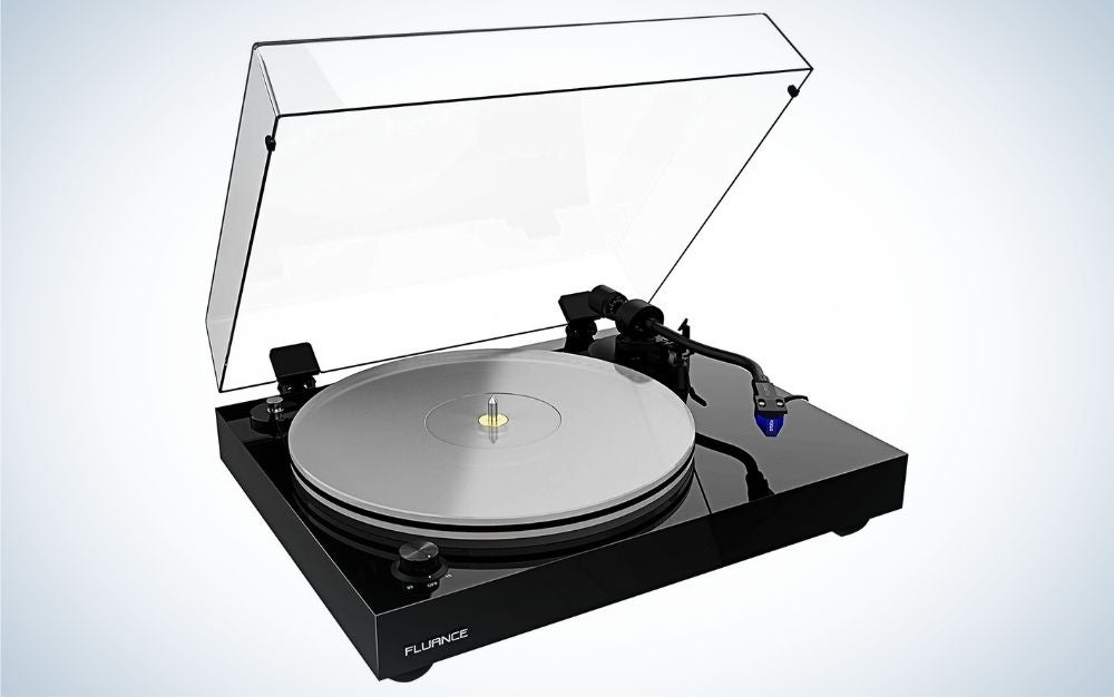 Fluance RT85 is the best overall turntable under $500.