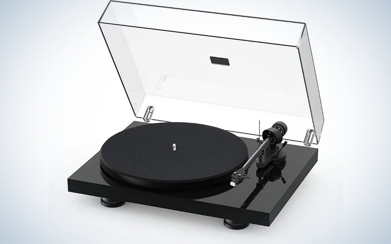 Pro-Ject Debut Carbon EVO is the best audiophile turntable under $500.