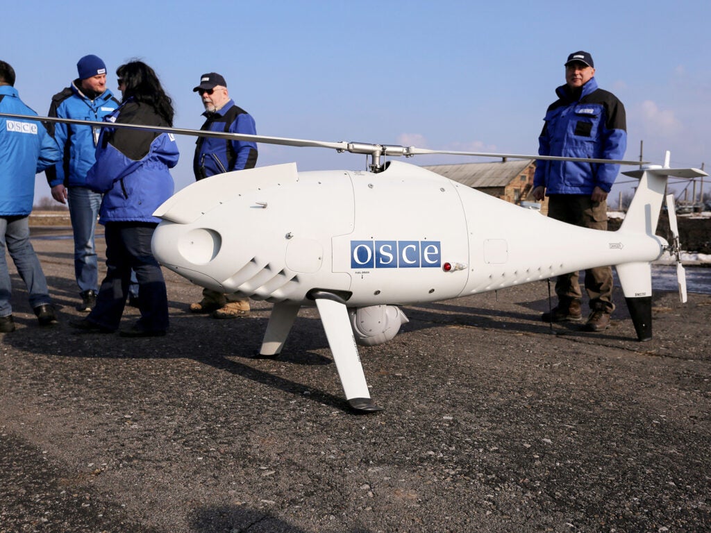Antes de la invasión de Rusia, los drones monitoreaban los altos el fuego