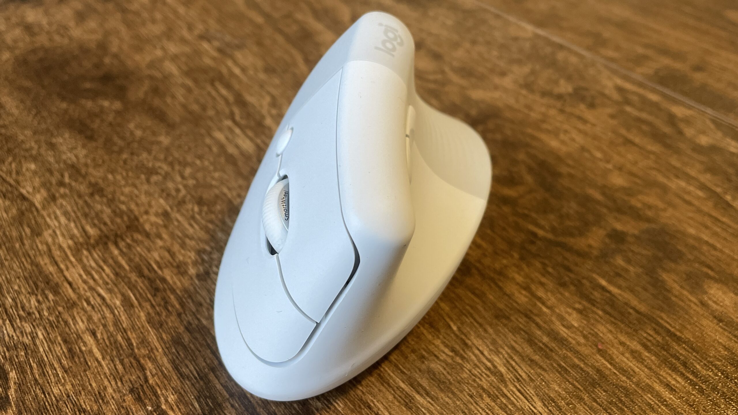 Gadget Review  Logitech Lift Ergonomic Mouse - Wonderful Sundays