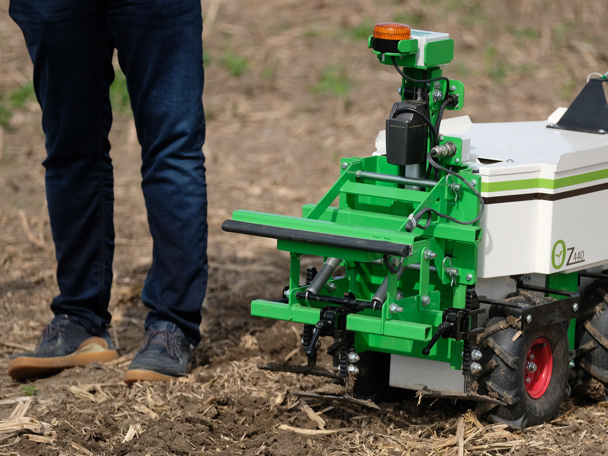 Why the road to robotic farming is uncertain
