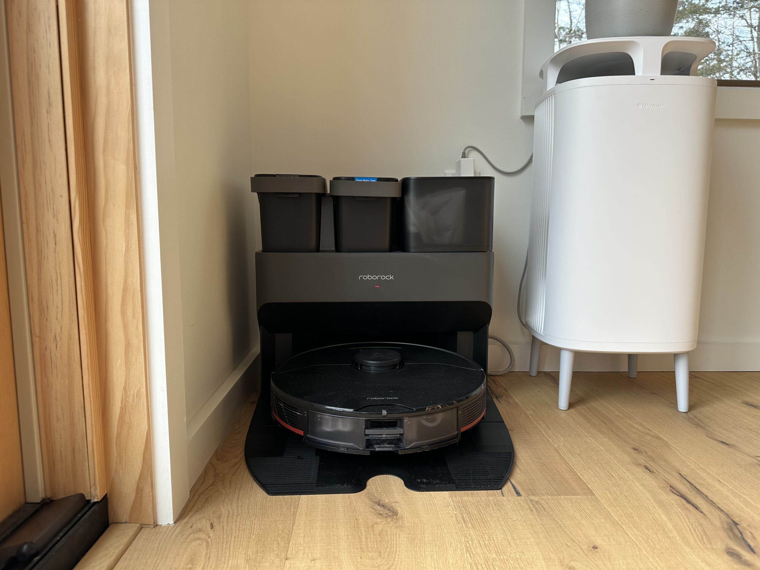 Want clean floors with no effort? Save $300 and time with Roborock's S7 Max  Ultra Prime Day deal