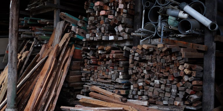 4 ways to save money on lumber
