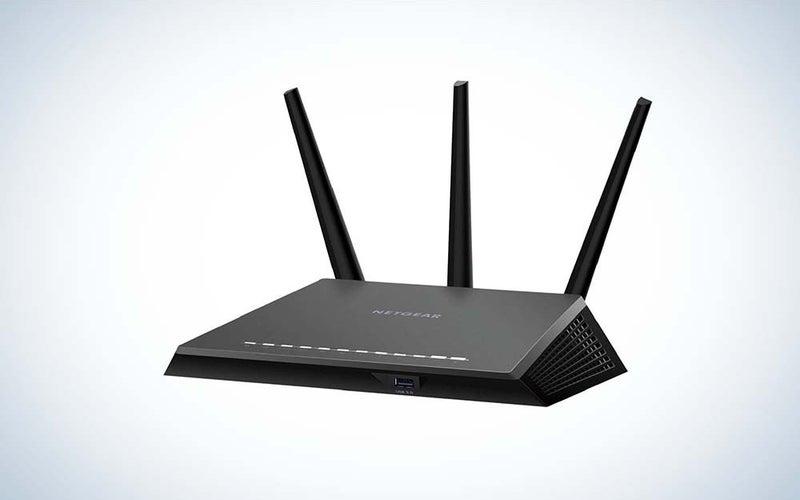 Netgear R7000 Nighthawk DD-WRT is the best vpn router.