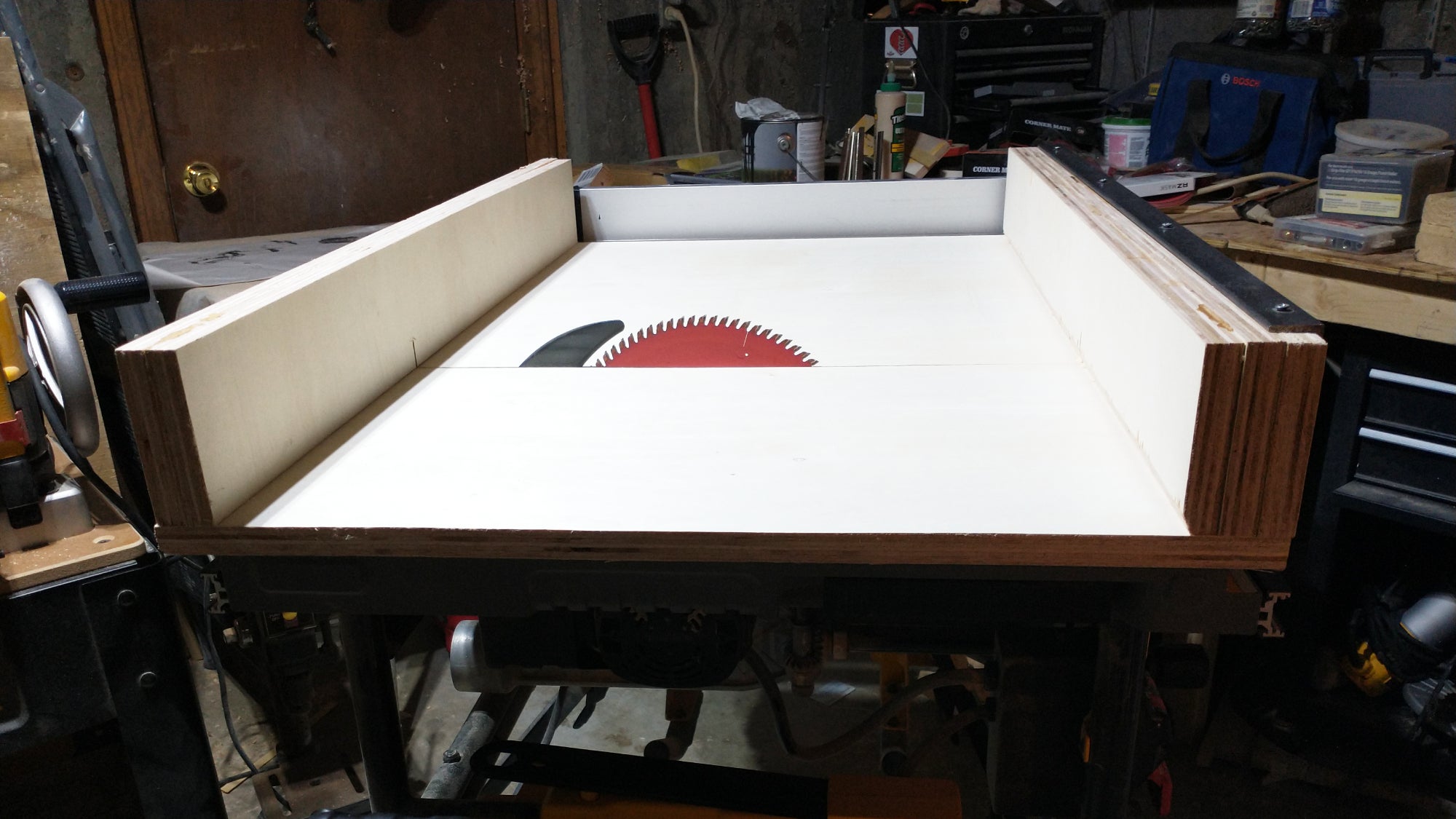 Make table saw projects easier with a DIY crosscut sled thumbnail